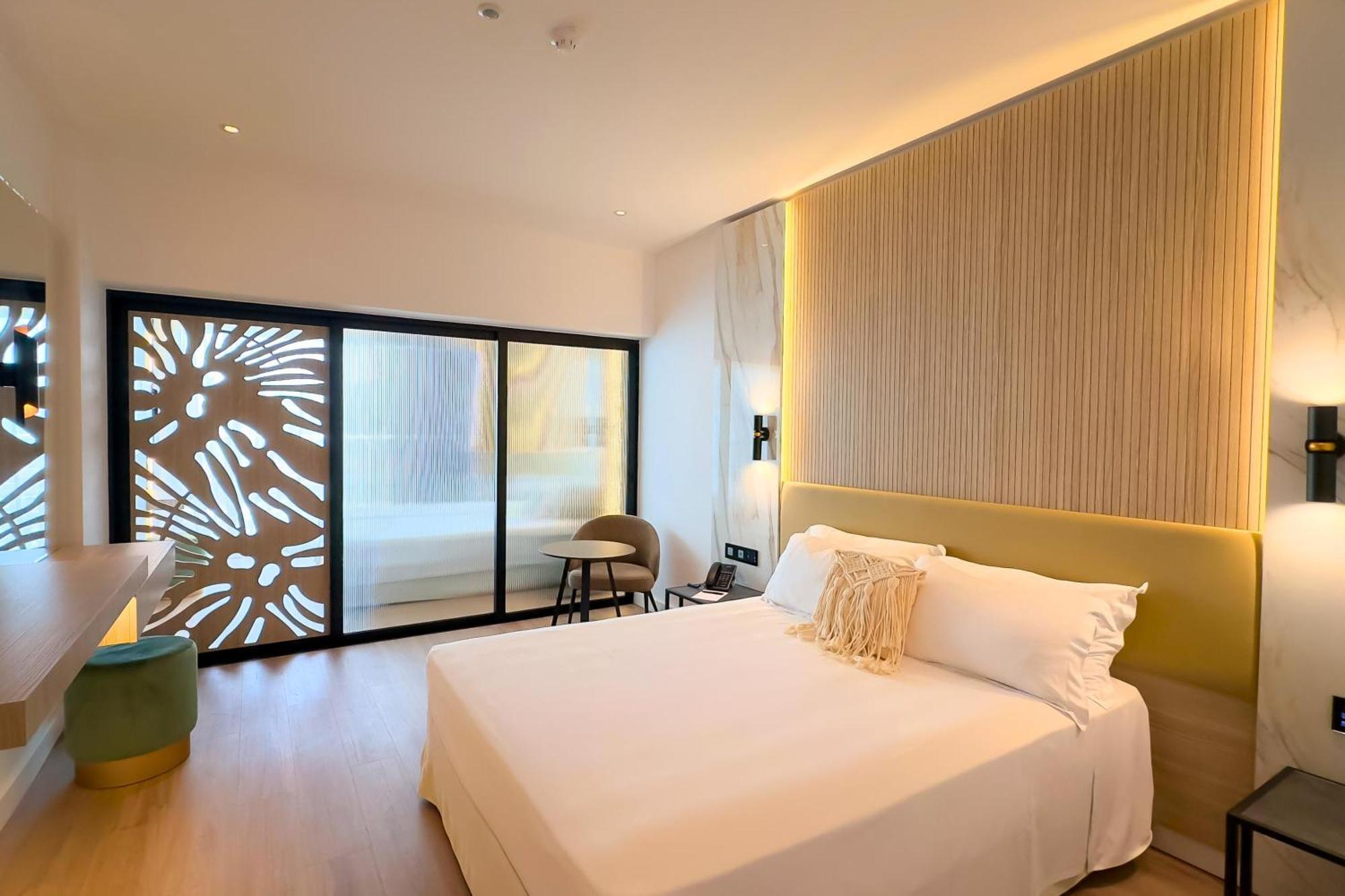 Cavo Maris Beach Hotel Protaras Habitación foto